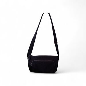 Vera Bradley Quilted Bag With Floral Black and Pink Interior